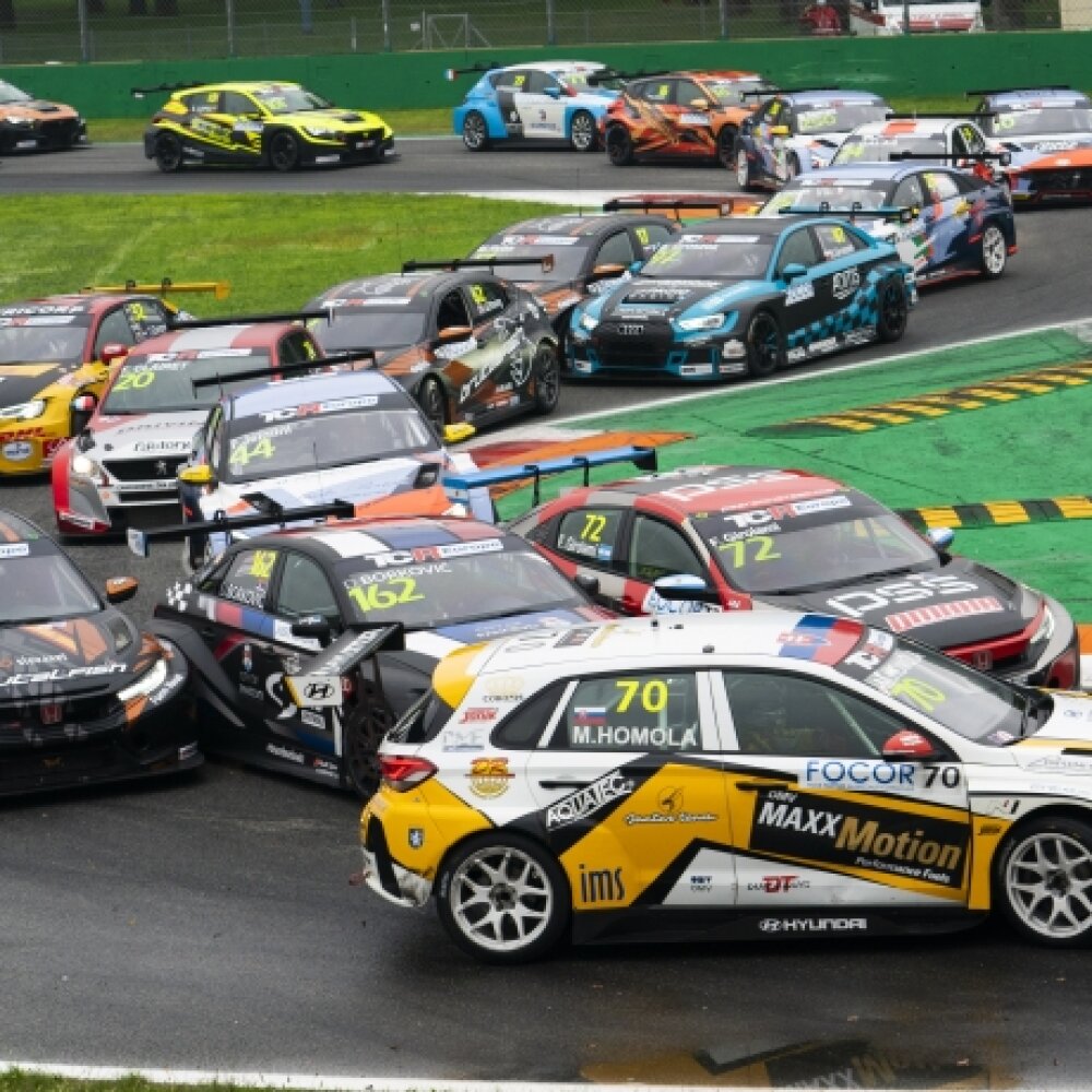 2021-2021 Monza Race 2---2021 TCR Europe Monza Race 2, Turn 1_17